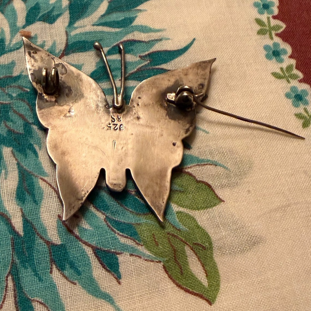 Vintage butterfly 🦋 Mexican Abalone/Sterling Silver Butterfly Brooch - Picture 6 of 11